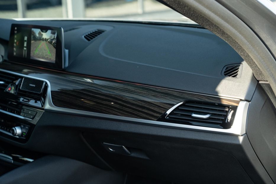 Продам BMW 530 ee 2025 года в Черновцах