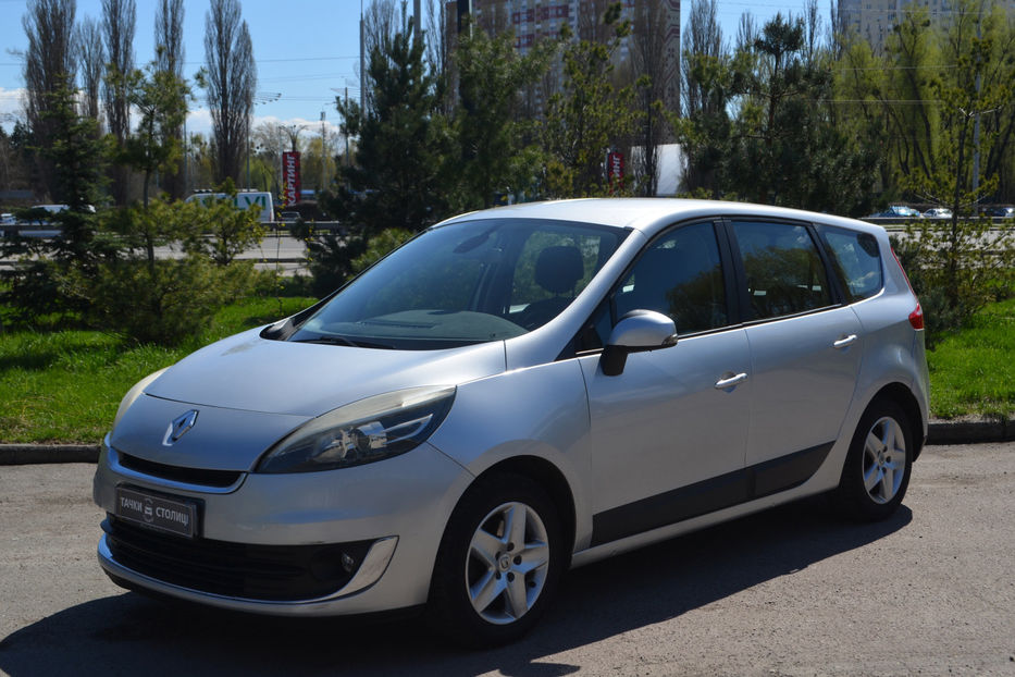 Продам Renault Scenic 2012 года в Киеве