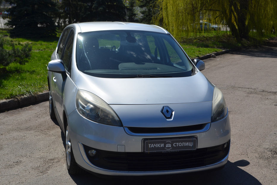 Продам Renault Scenic 2012 года в Киеве