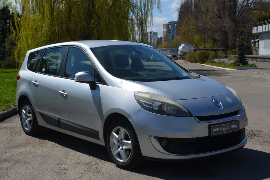 Продам Renault Scenic 2012 года в Киеве