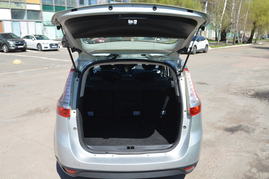 Продам Renault Scenic 2012 года в Киеве