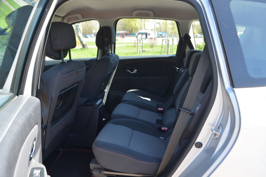 Продам Renault Scenic 2012 года в Киеве