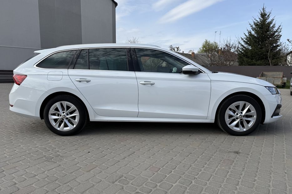 Продам Skoda Octavia А8 2.0TDI 150кс ПЕРЛА FULL LED 2023 года в Львове