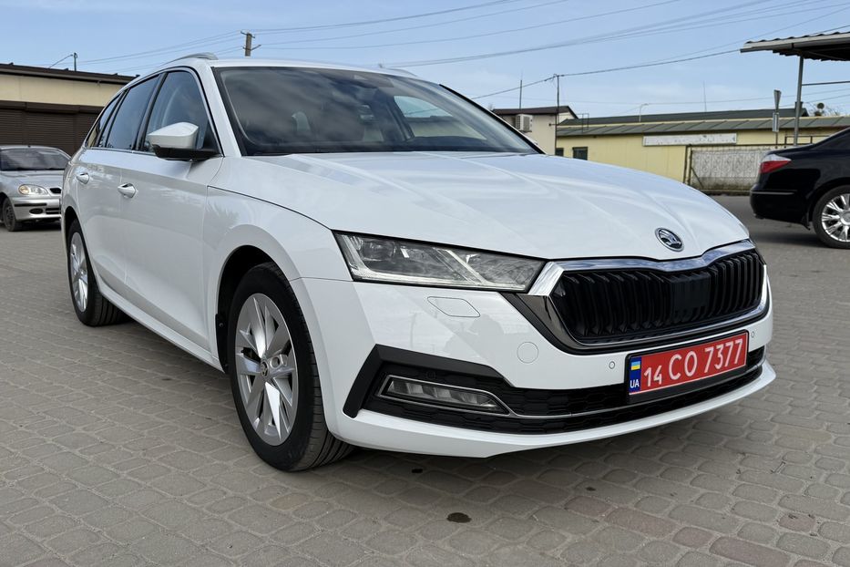 Продам Skoda Octavia А8 2.0TDI 150кс ПЕРЛА FULL LED 2023 года в Львове