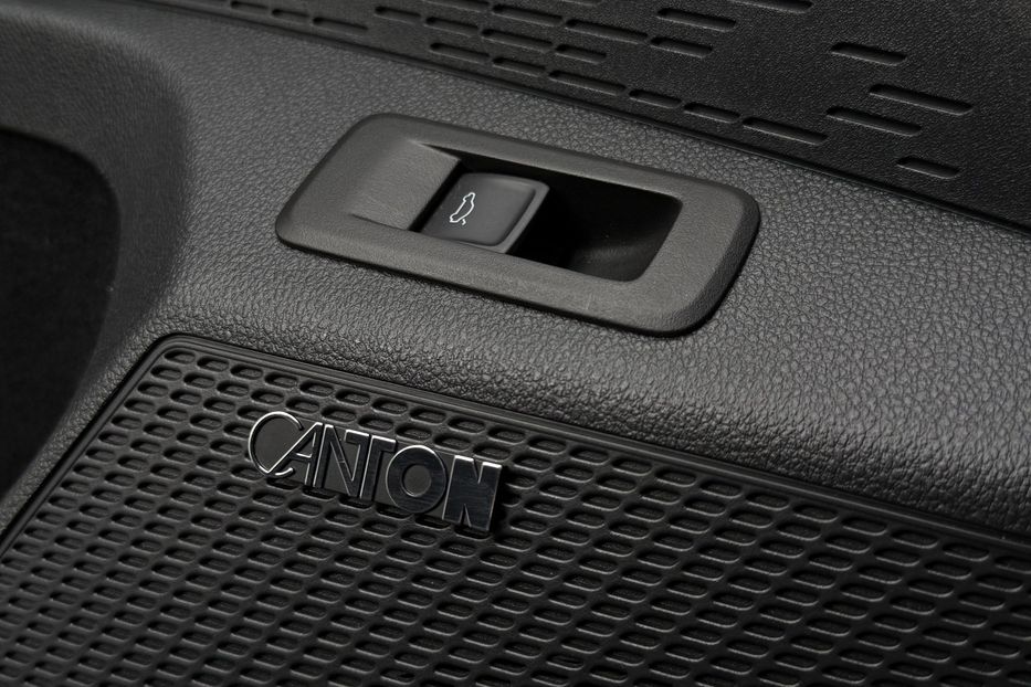 Продам Skoda Octavia А8 2.0TDI 150кс ПЕРЛА FULL LED 2023 года в Львове