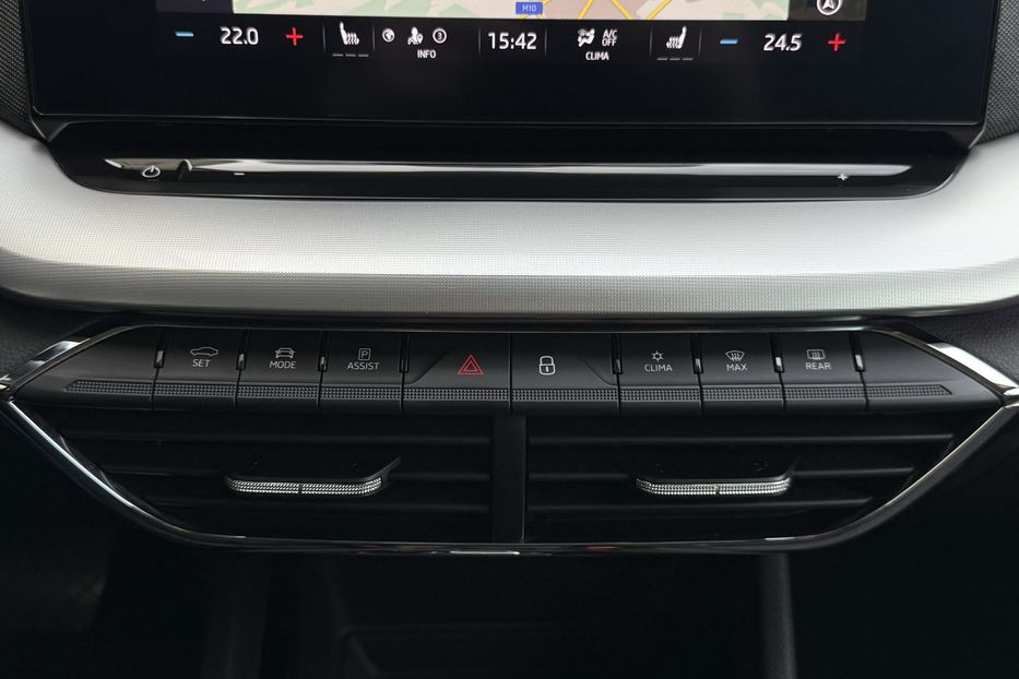 Продам Skoda Octavia А8 2.0TDI 150кс ПЕРЛА FULL LED 2023 года в Львове