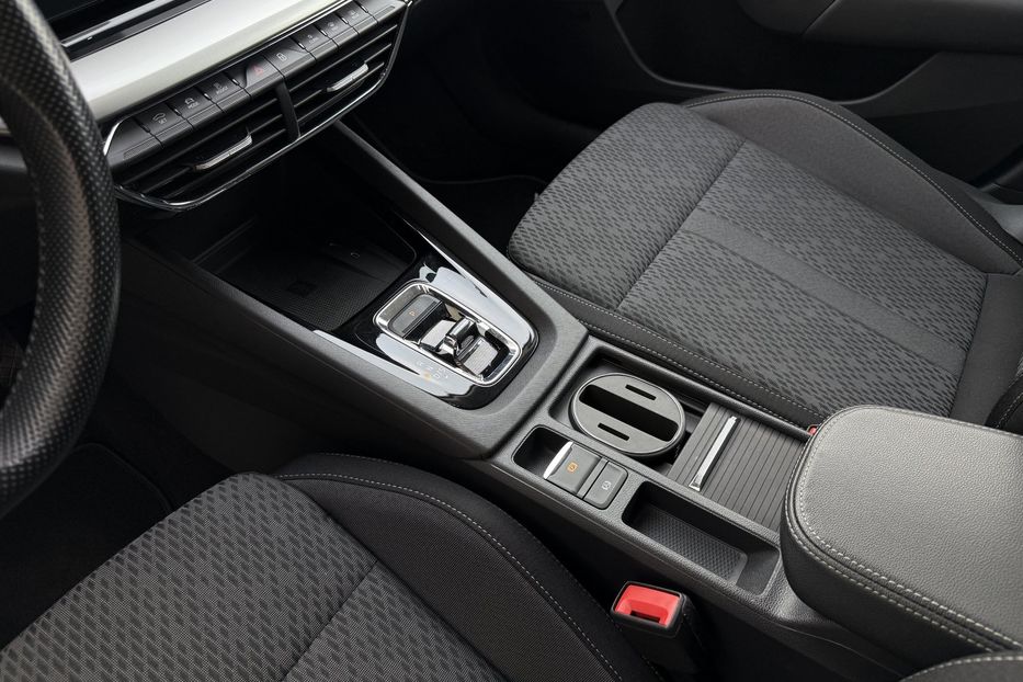 Продам Skoda Octavia А8 2.0TDI 150кс ПЕРЛА FULL LED 2023 года в Львове