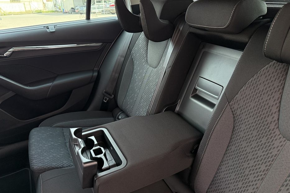 Продам Skoda Octavia А8 2.0TDI 150кс ПЕРЛА FULL LED 2023 года в Львове