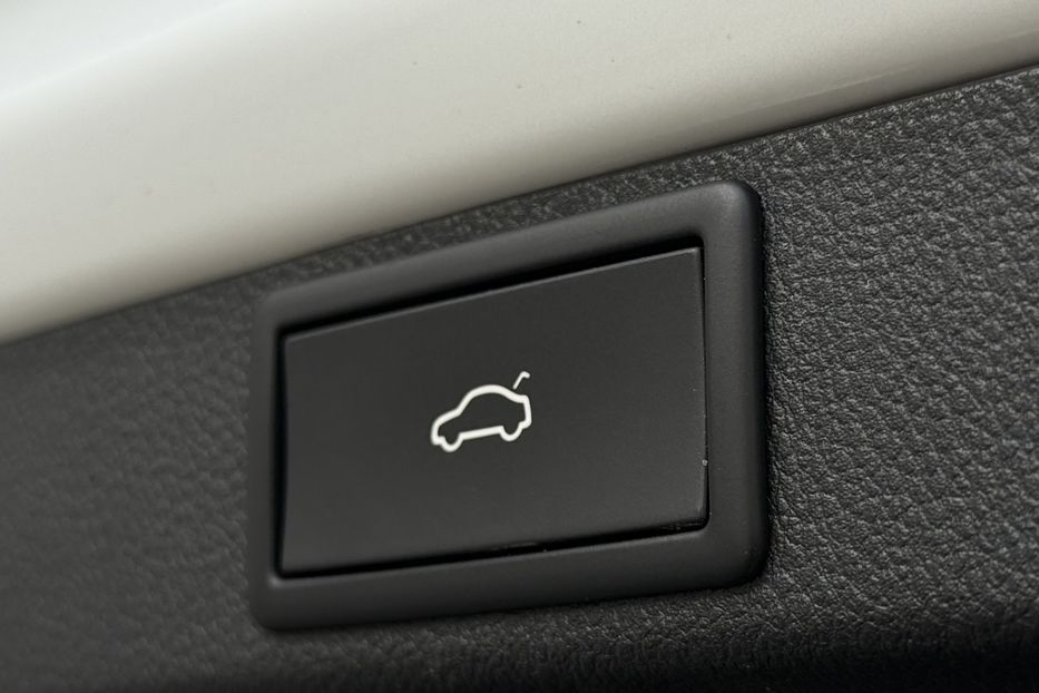 Продам Skoda Octavia А8 2.0TDI 150кс ПЕРЛА FULL LED 2023 года в Львове