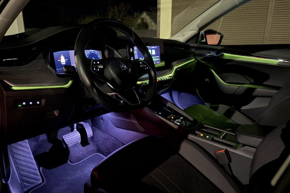 Продам Skoda Octavia А8 2.0TDI 150кс ПЕРЛА FULL LED 2023 года в Львове