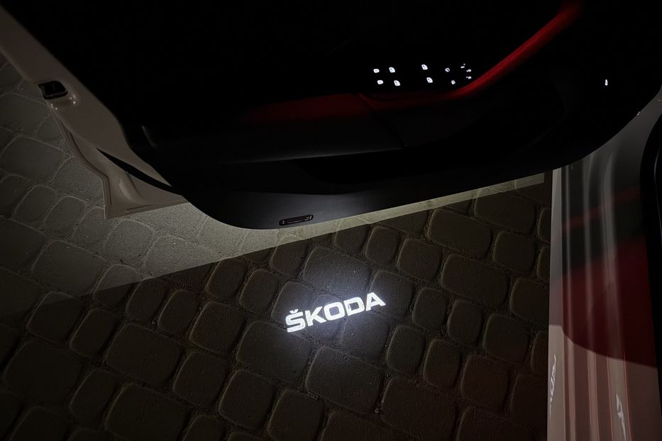 Продам Skoda Octavia А8 2.0TDI 150кс ПЕРЛА FULL LED 2023 года в Львове