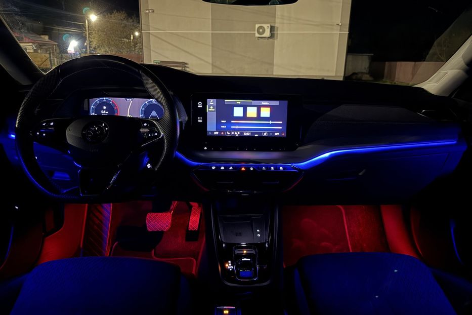 Продам Skoda Octavia А8 2.0TDI 150кс ПЕРЛА FULL LED 2023 года в Львове