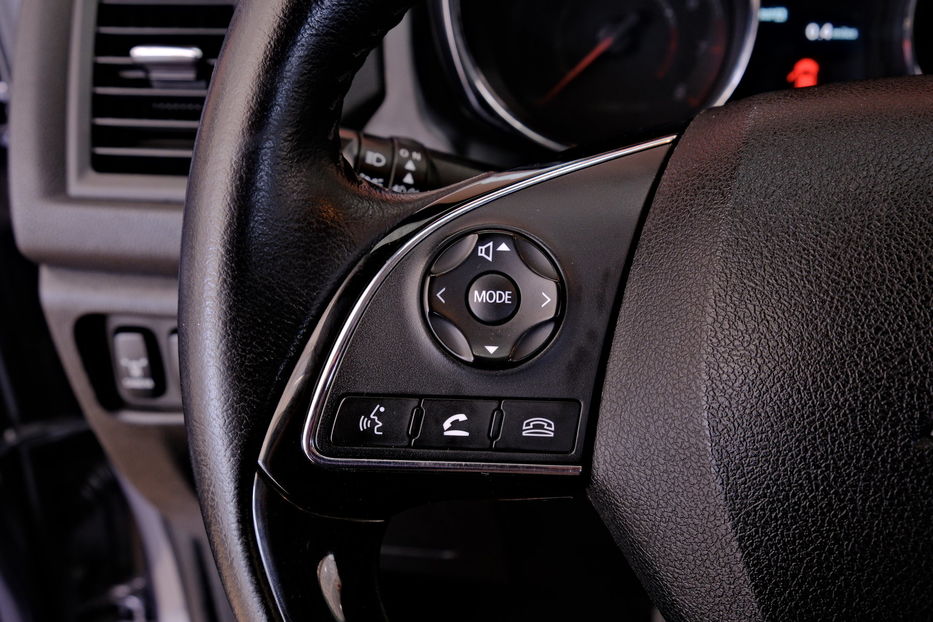 Продам Mitsubishi Outlander Sport 2016 года в Одессе