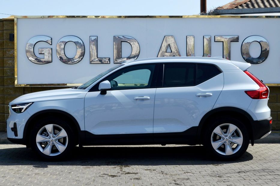 Продам Volvo XC60 XC40 MHEV 2026 года в Одессе