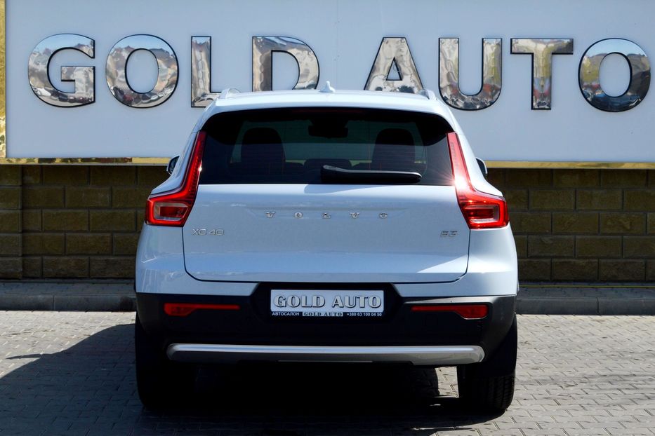 Продам Volvo XC60 XC40 MHEV 2026 года в Одессе