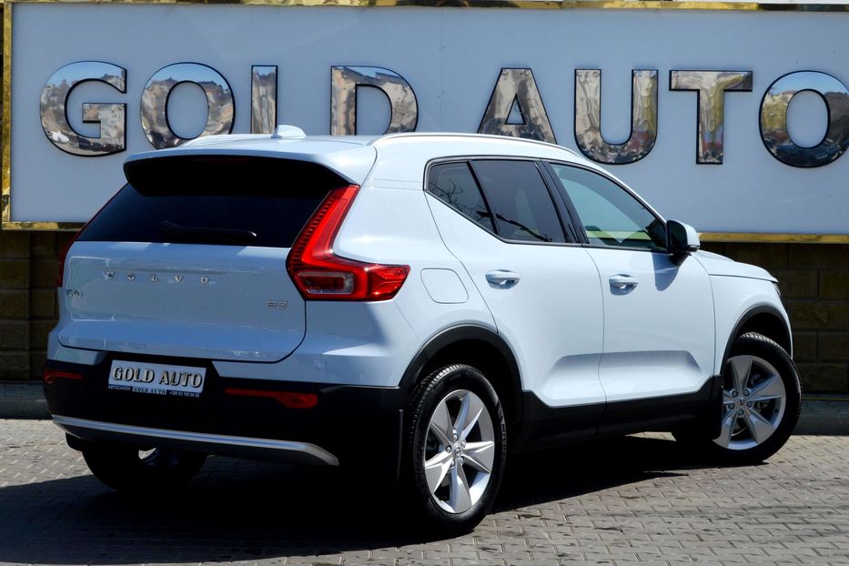 Продам Volvo XC60 XC40 MHEV 2026 года в Одессе