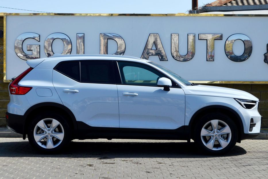 Продам Volvo XC60 XC40 MHEV 2026 года в Одессе