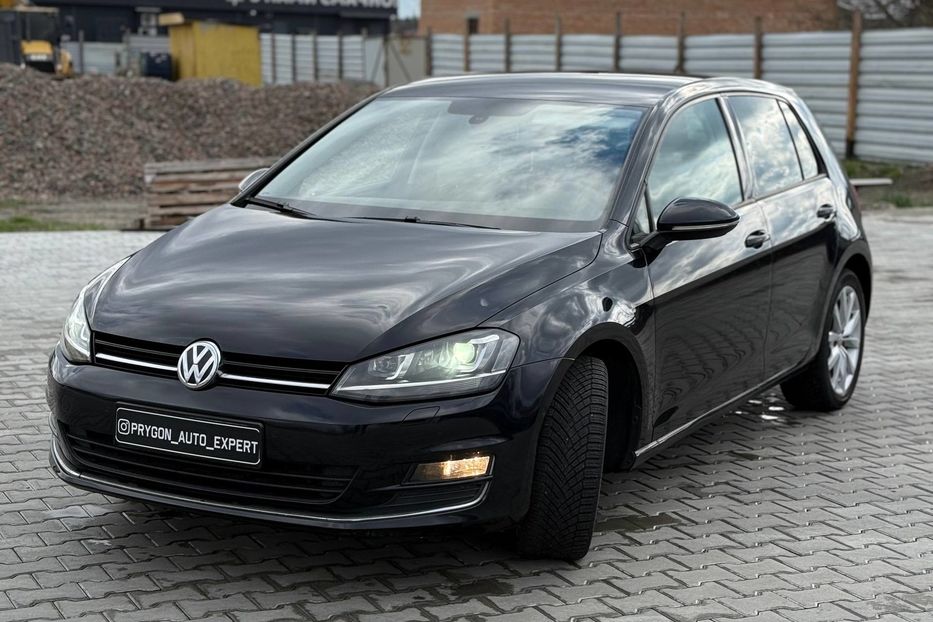 Продам Volkswagen Golf VII 2014 года в Львове