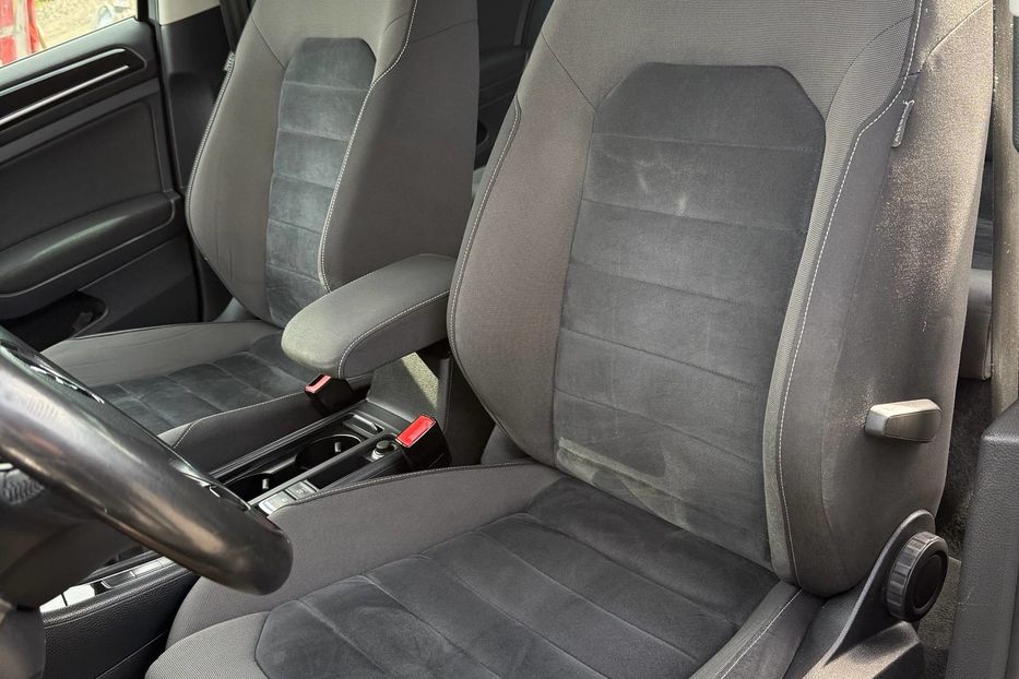 Продам Volkswagen Golf VII 2014 года в Львове