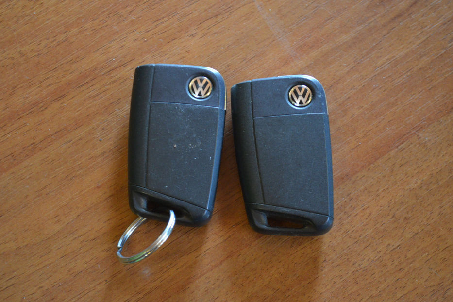 Продам Volkswagen e-Golf 35.8 kWh (136 к.с.) 2020 года в Киеве