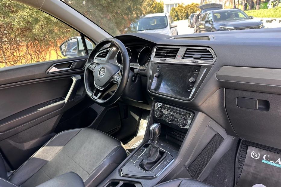 Продам Volkswagen Tiguan 2018 года в Черновцах