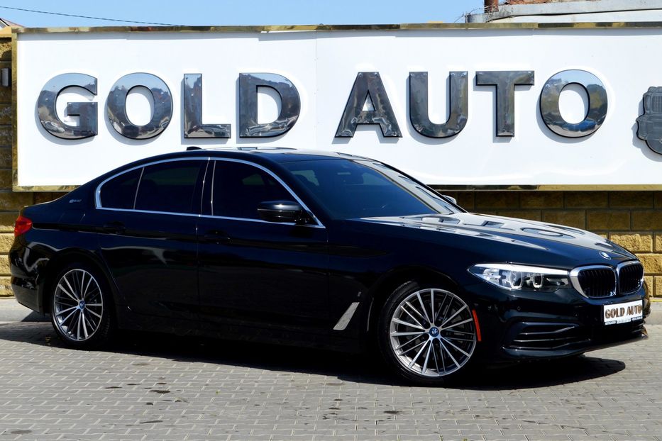 Продам BMW 530 e 2019 года в Одессе