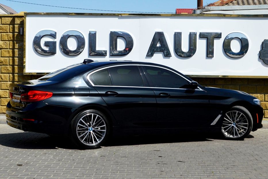 Продам BMW 530 e 2019 года в Одессе