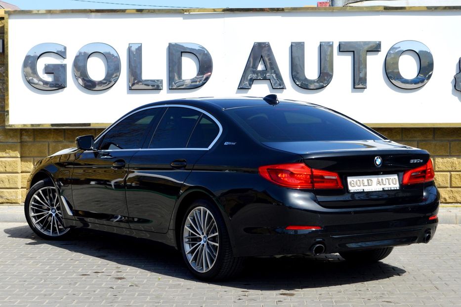 Продам BMW 530 e 2019 года в Одессе