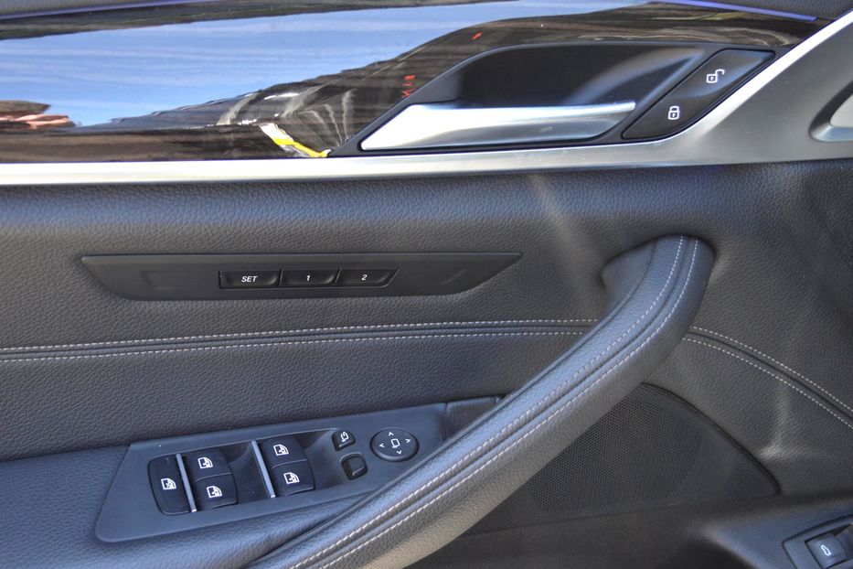 Продам BMW 530 e 2019 года в Одессе