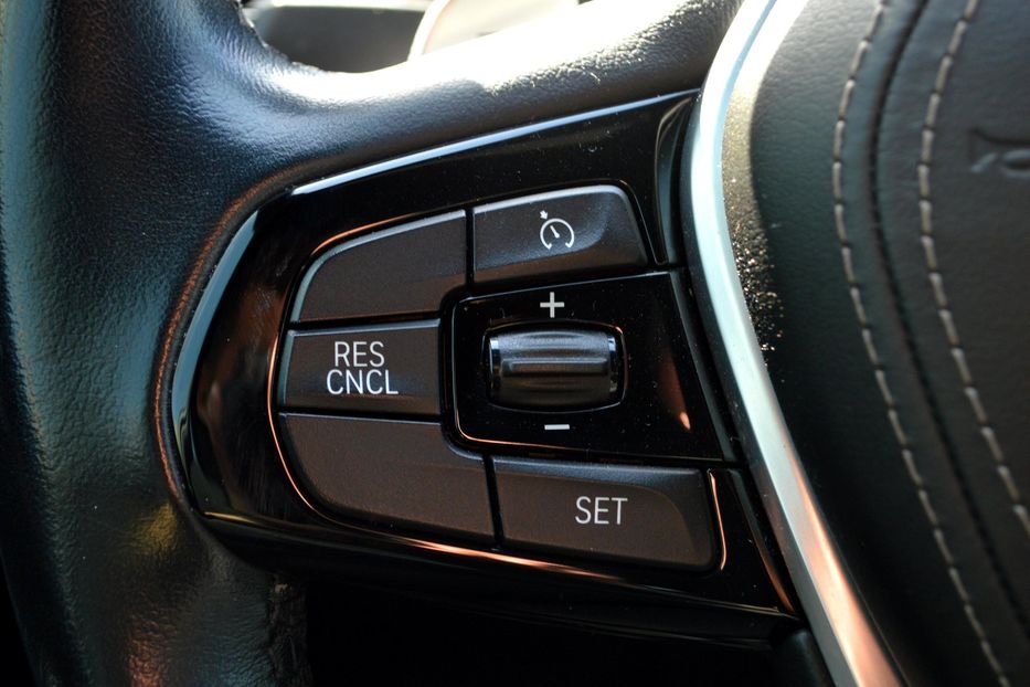 Продам BMW 530 e 2019 года в Одессе