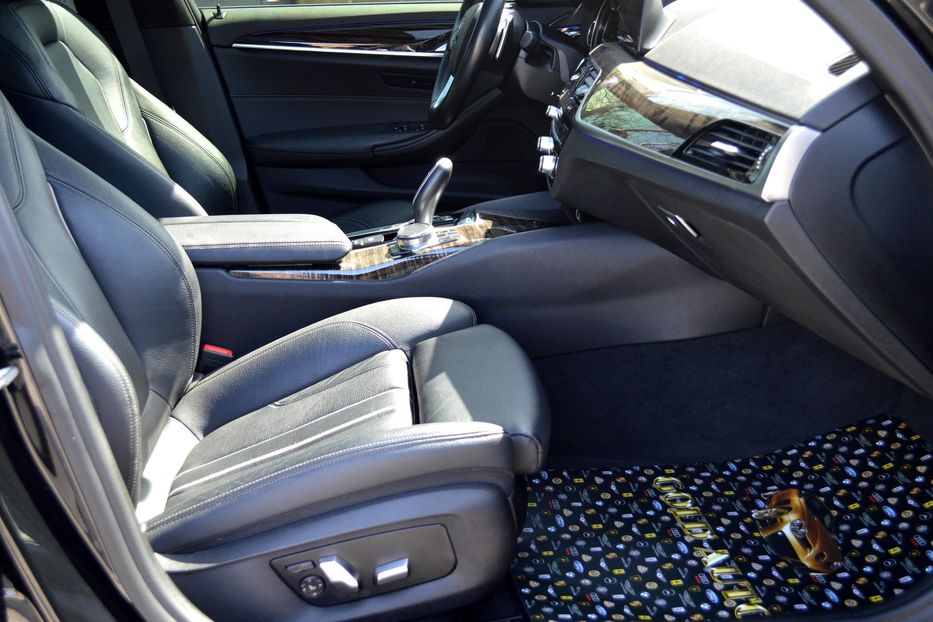 Продам BMW 530 e 2019 года в Одессе