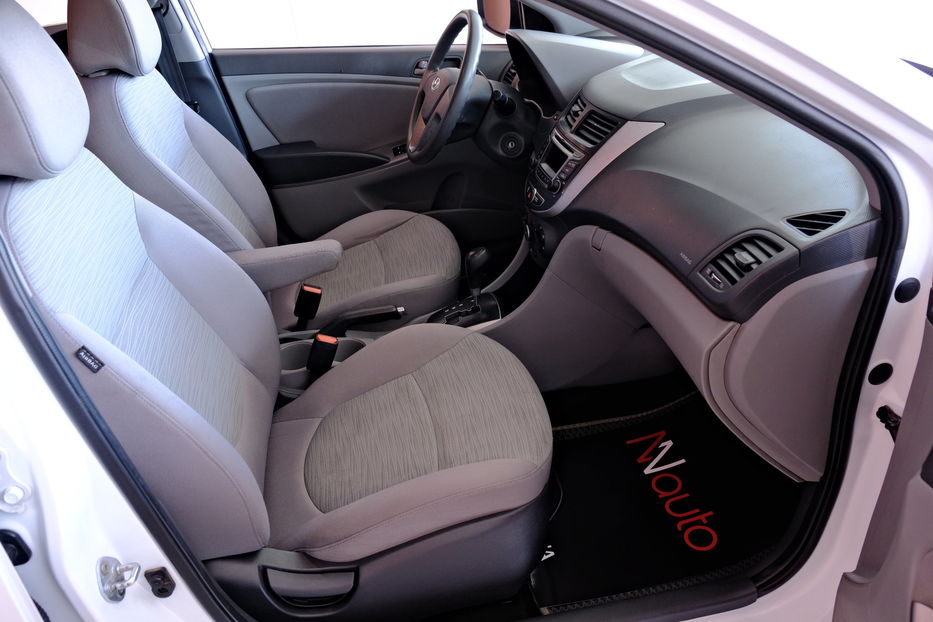 Продам Hyundai Accent  2016 года в Одессе