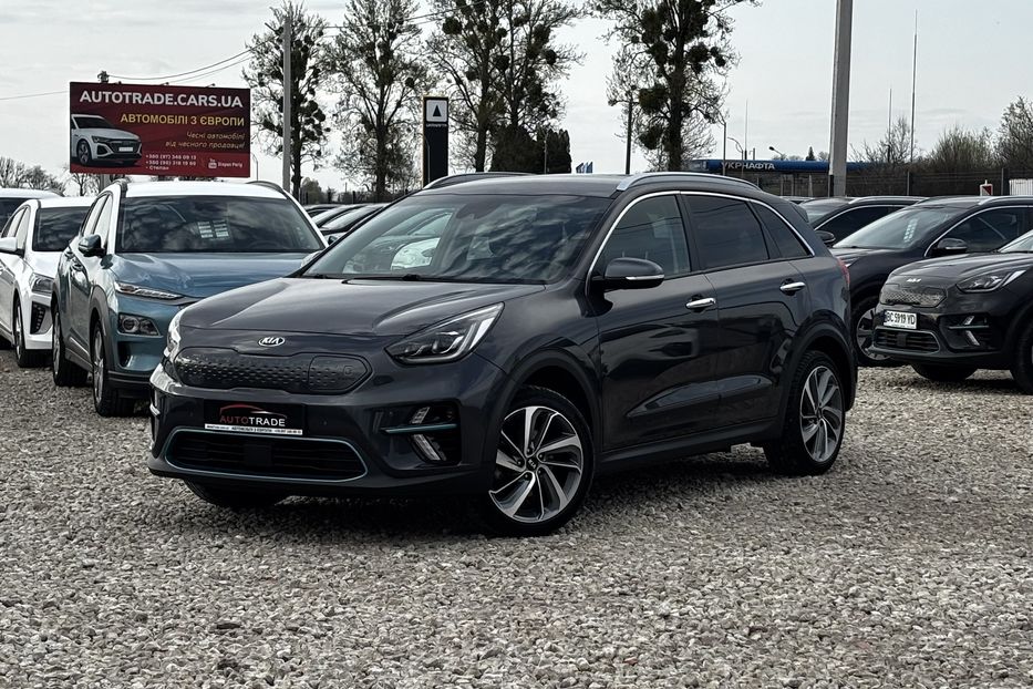 Продам Kia Niro 64квт Prestige 2020 года в Львове