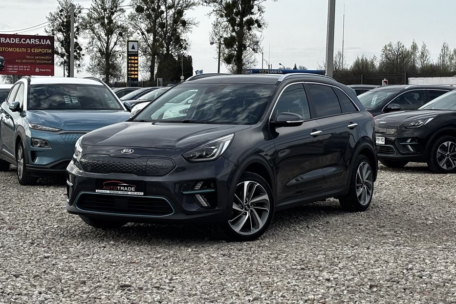 Продам Kia Niro 64квт Prestige 2020 года в Львове