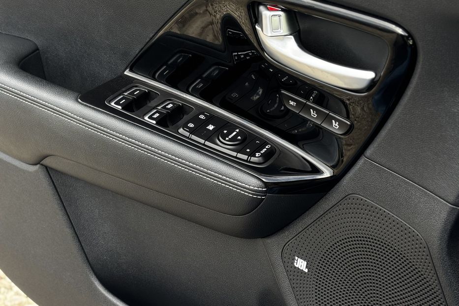 Продам Kia Niro 64квт Prestige 2020 года в Львове