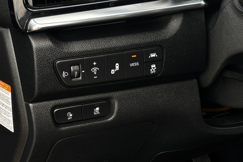 Продам Kia Niro 64квт Prestige 2020 года в Львове