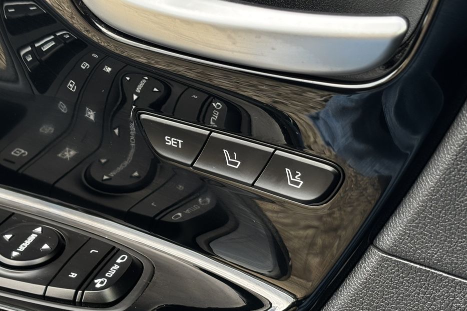 Продам Kia Niro 64квт Prestige 2020 года в Львове