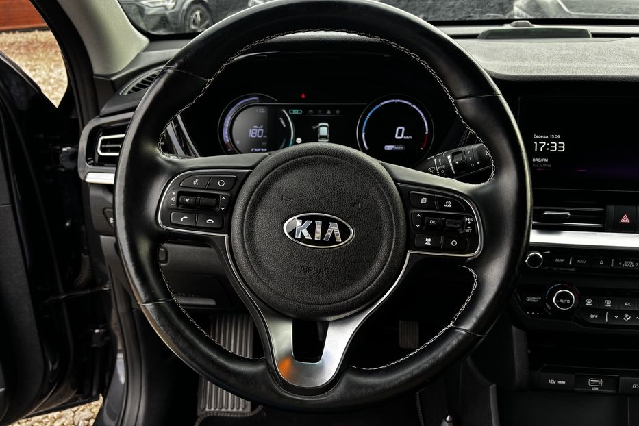 Продам Kia Niro 64квт Prestige 2020 года в Львове