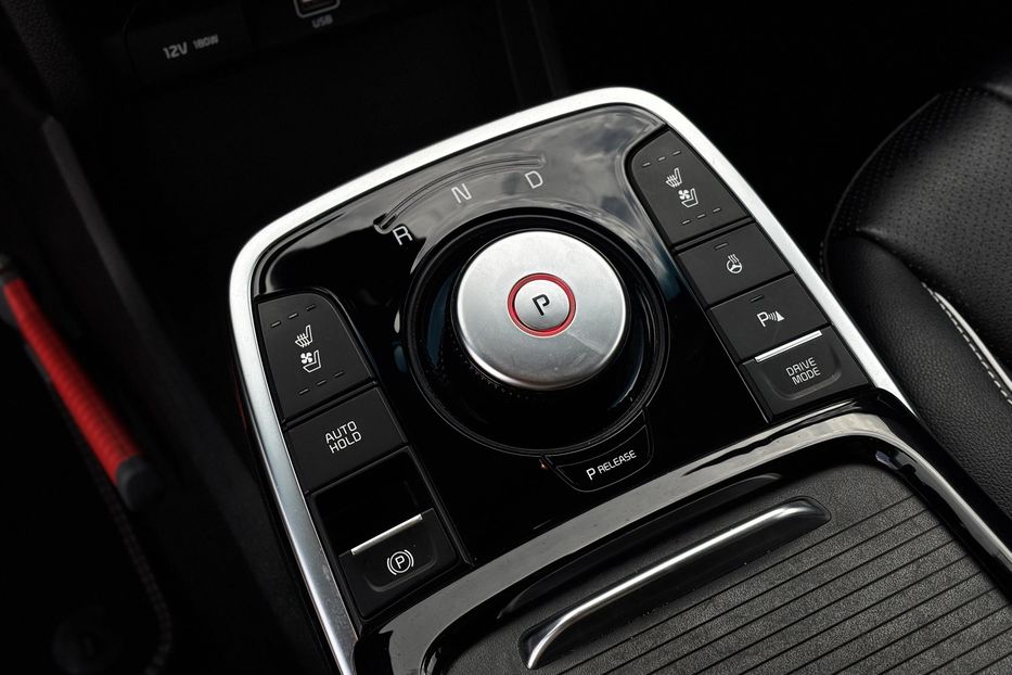 Продам Kia Niro 64квт Prestige 2020 года в Львове