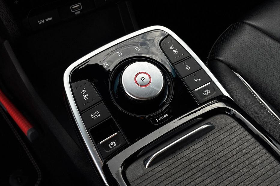 Продам Kia Niro 64квт Prestige 2020 года в Львове