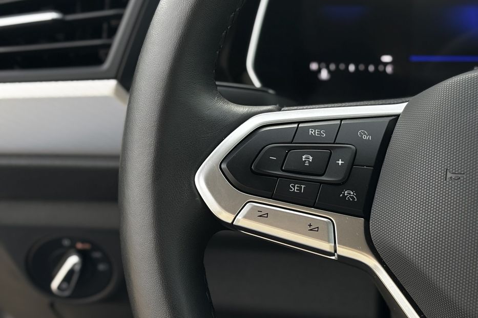 Продам Volkswagen Jetta 2024 года в Львове
