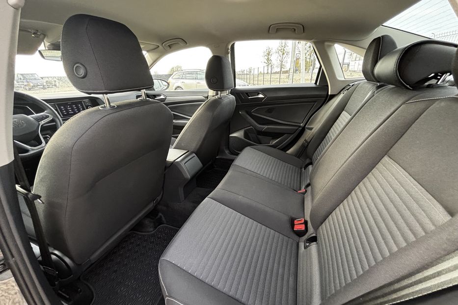 Продам Volkswagen Jetta 2024 года в Львове
