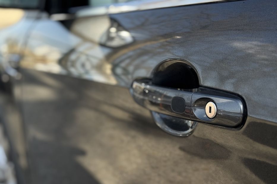 Продам Ford Escape (COMIS) 4WD TITANIUM  2017 года в г. Умань, Черкасская область