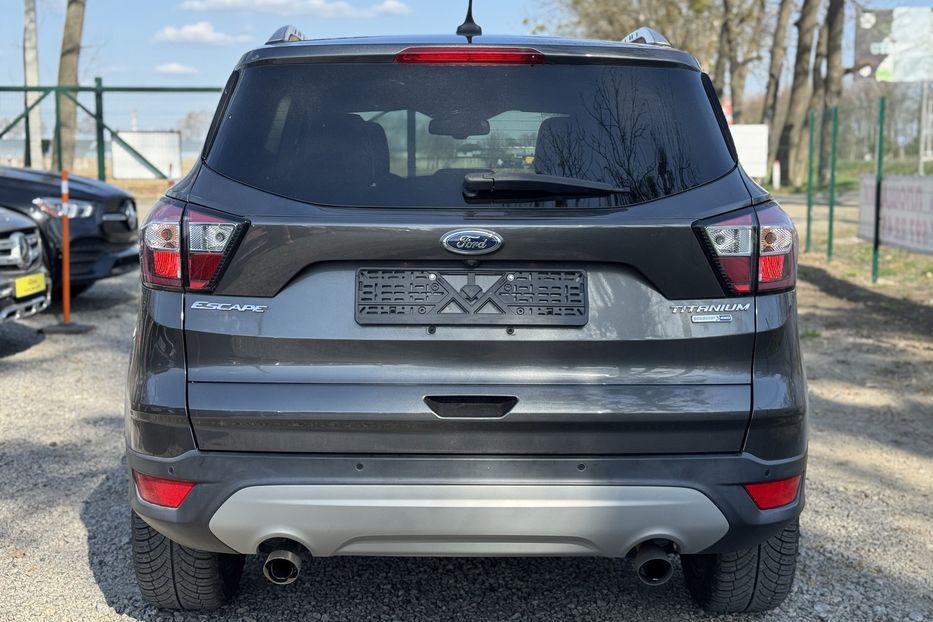Продам Ford Escape (COMIS) 4WD TITANIUM  2017 года в г. Умань, Черкасская область