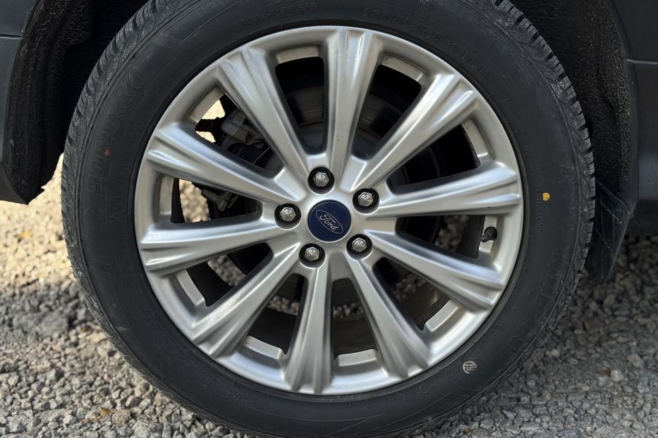 Продам Ford Escape (COMIS) 4WD TITANIUM  2017 года в г. Умань, Черкасская область