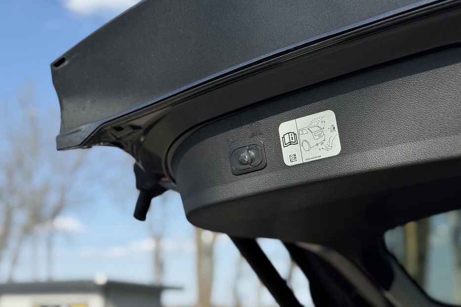 Продам Ford Escape (COMIS) 4WD TITANIUM  2017 года в г. Умань, Черкасская область