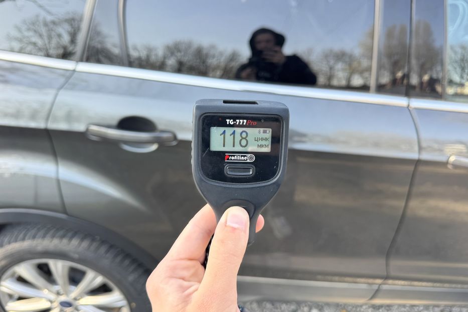 Продам Ford Escape (COMIS) 4WD TITANIUM  2017 года в г. Умань, Черкасская область