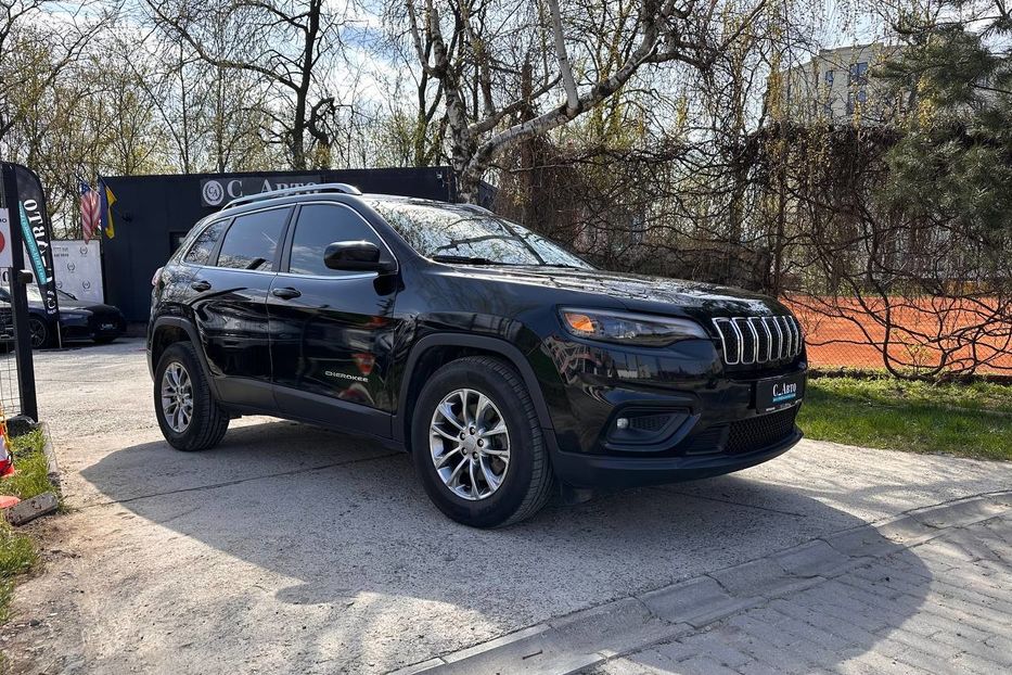 Продам Jeep Cherokee 2018 года в Черновцах