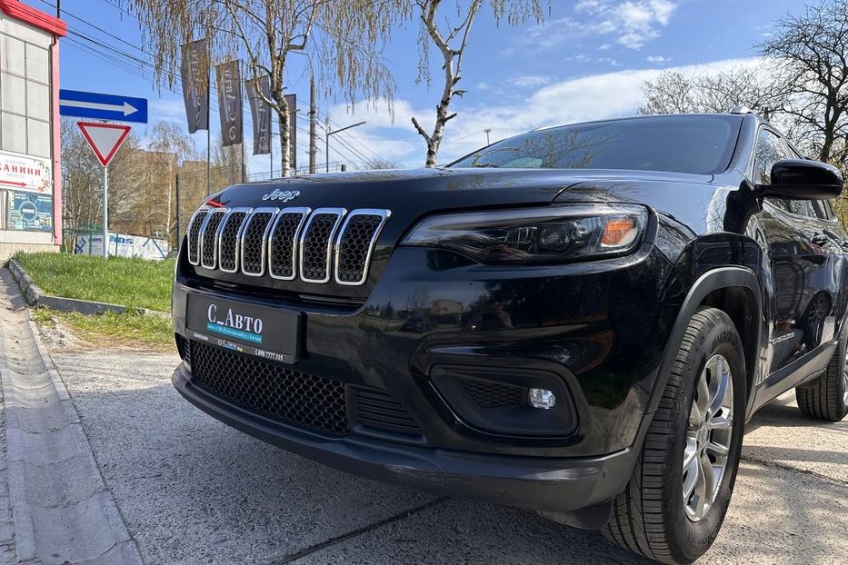 Продам Jeep Cherokee 2018 года в Черновцах
