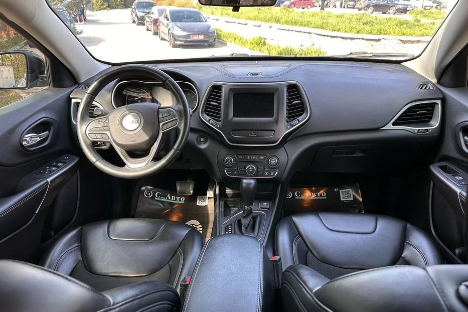 Продам Jeep Cherokee 2018 года в Черновцах